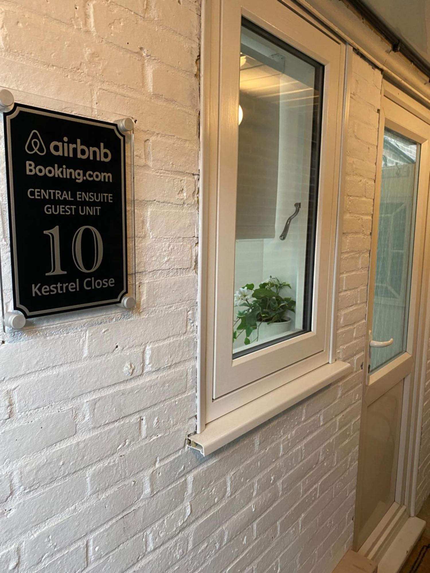 Central Ensuite Guest Unit With Ac And Free On-Street Parking Μπράιτον Εξωτερικό φωτογραφία