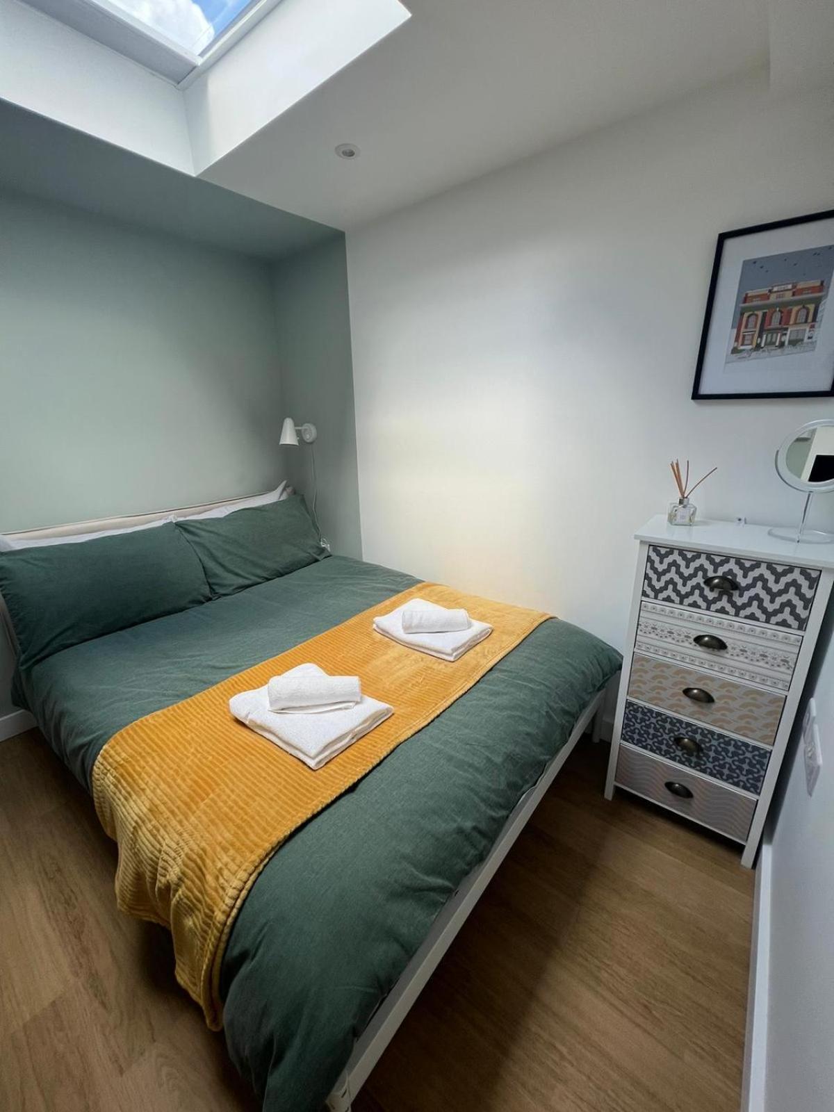 Central Ensuite Guest Unit With Ac And Free On-Street Parking Μπράιτον Εξωτερικό φωτογραφία